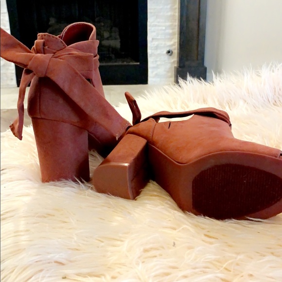 SOLD ‼️ JustFab suede-like blocked heel w wrap around bow - Picture 4 of 5